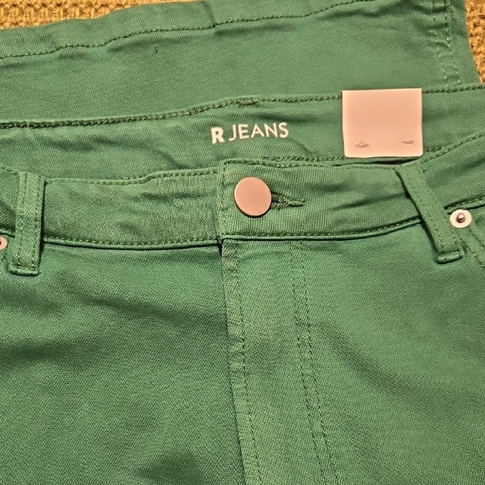 Reitmans Green Wide Leg Cropped Pants